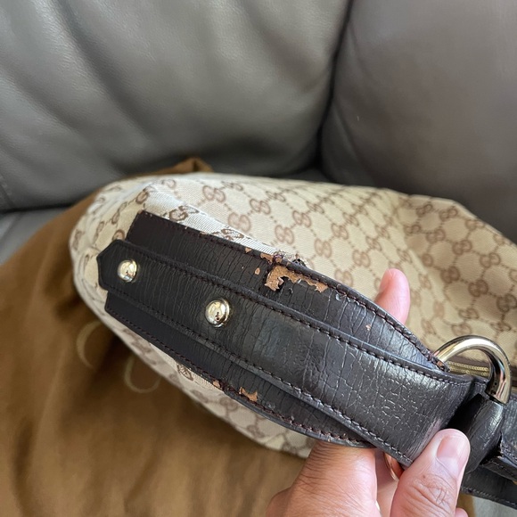 Gucci Cream and Brown Shoulder Bag - Picture 2 of 8
